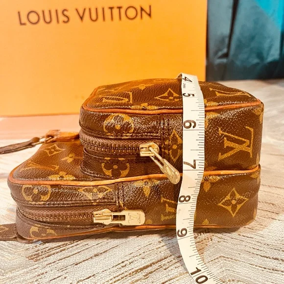 Louis Vuitton Brown Monogram Men's crossbody bag - Picture 8 of 16